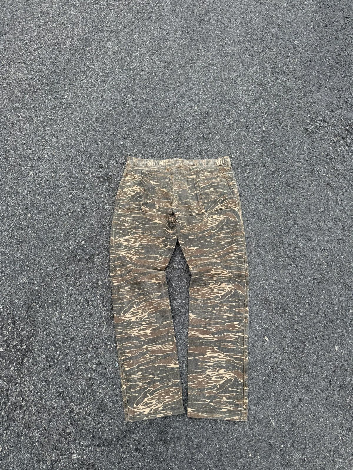 Johnbull Vintage Johnbull Camo Denim Size US 34 / EU 50 - 1 Thumbnail