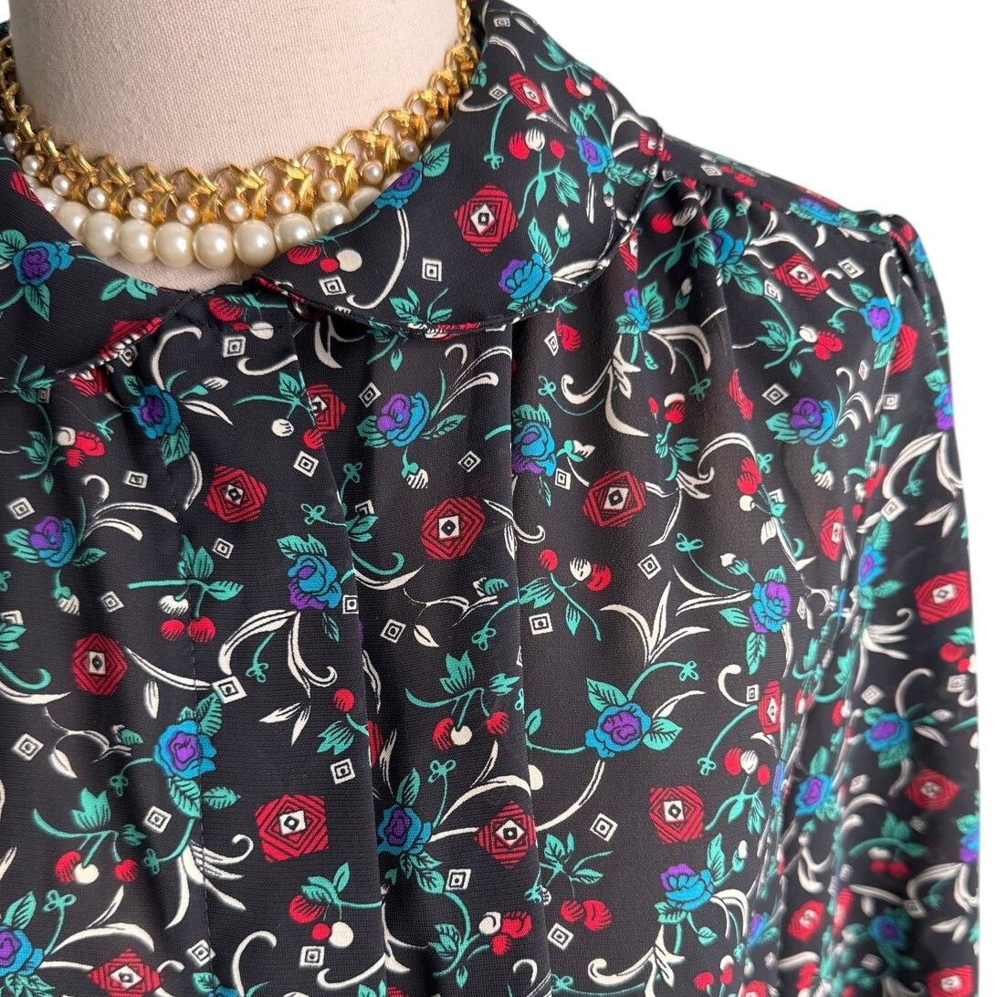 Vintage Vintage 70s/80s floral round collar secretary blouse size M Size M / US 6-8 / IT 42-44 - 2 Thumbnail