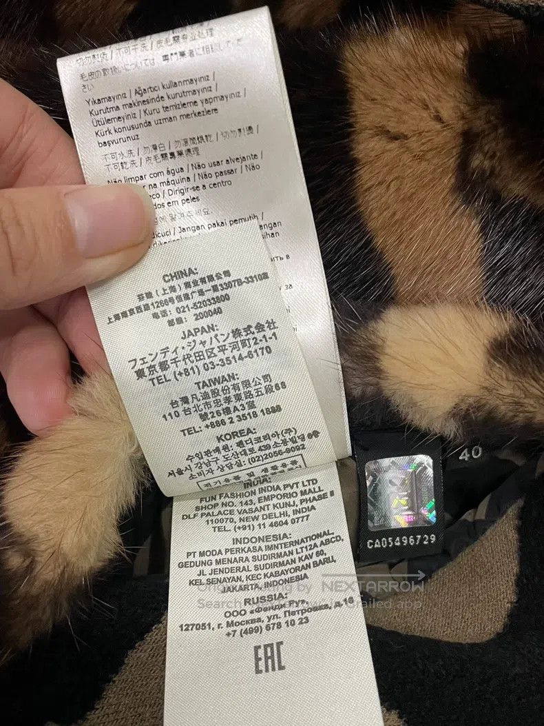 Fendi Fendi Suede and Old Logo Fur Hooded Jacket, Reversible Size XS / US 0-2 / IT 36-38 - 8 Thumbnail