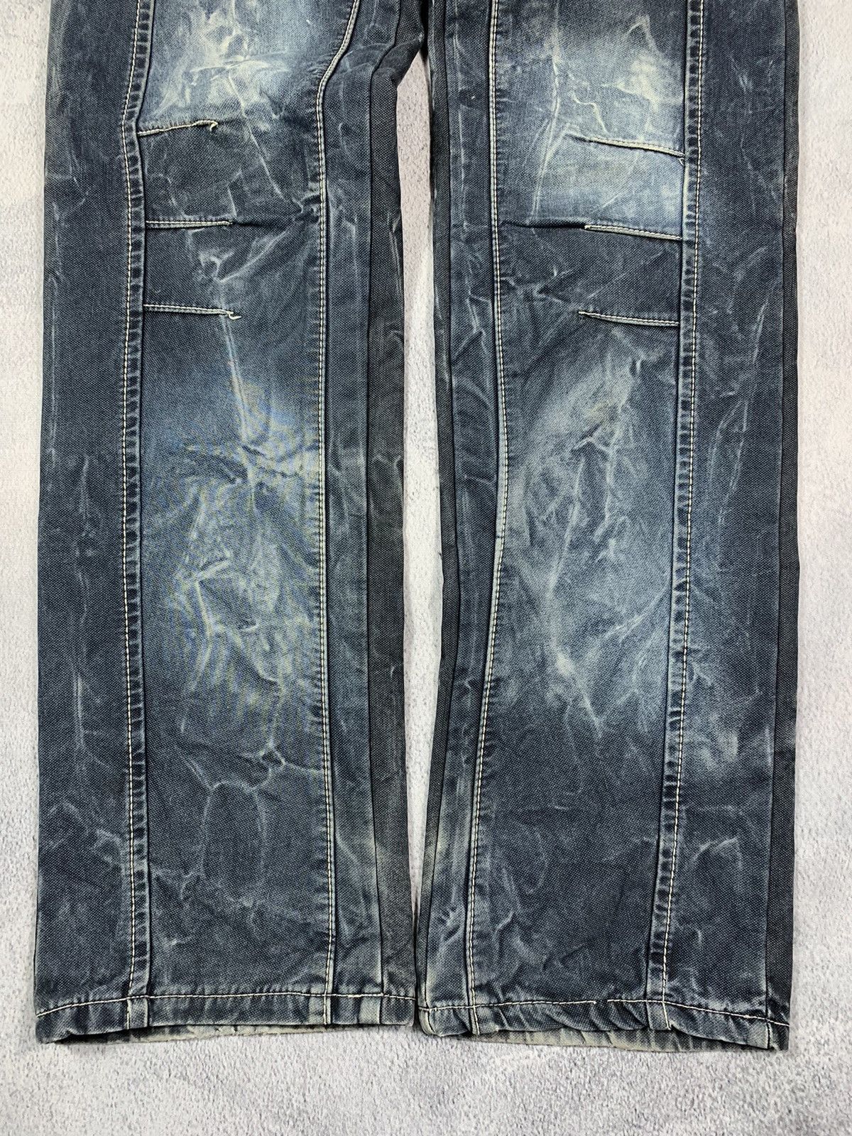 Japanese Brand Vintage Y2K Japanese faded denim jeans streetwear size 32x34 Size US 32 / EU 48 - 6 Thumbnail