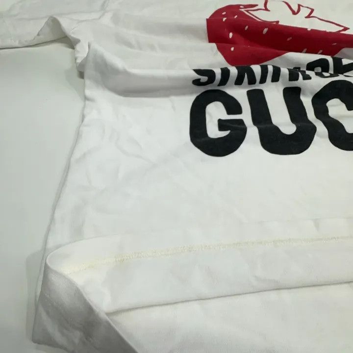 Gucci Gucci Strawberry Print Cotton T-Shirt-2507 Size S / US 4 / IT 40 - 2 Thumbnail