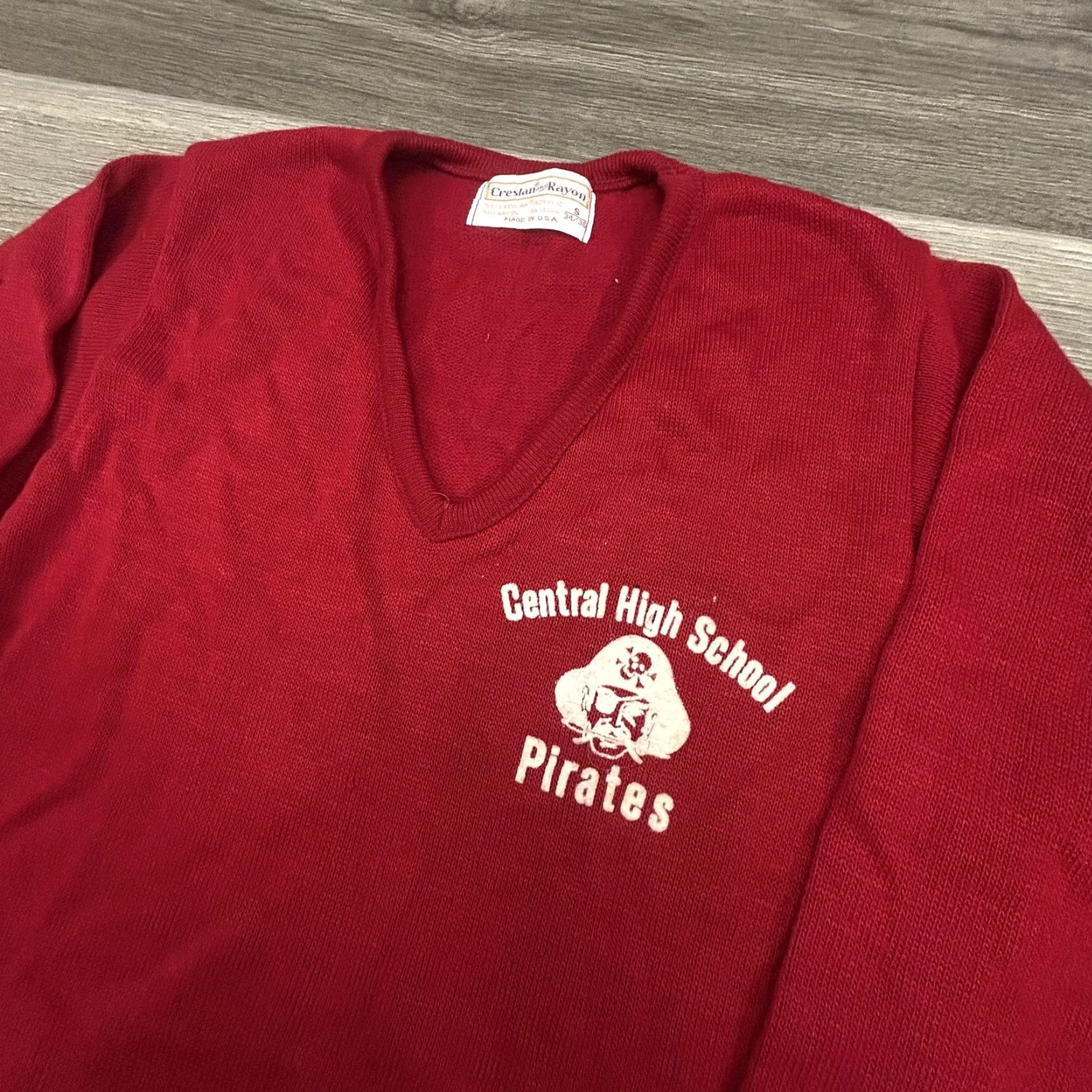 Vintage VINTAGE Central High School Pirates Sweater Mens Small Red V-Neck Creslan/Rayon Knit Pullover Size US S / EU 44-46 / 1 - 3 Thumbnail