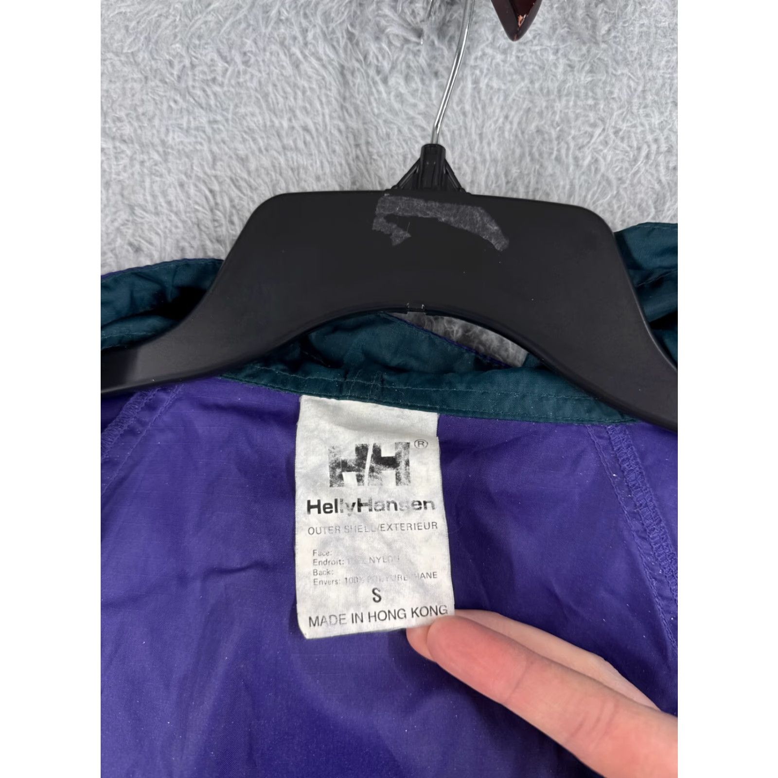 Helly Hansen VINTAGE Helly Hansen Jacket Windbreaker Adult Small Purple Nylon Shell Hooded Men's Regular Windbreaker Purple 34 in Solid Shell 90s Theme Mens Size US S / EU 44-46 / 1 - 3 Thumbnail