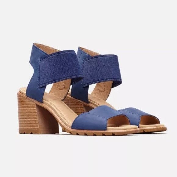 sorel nadia ankle bootie