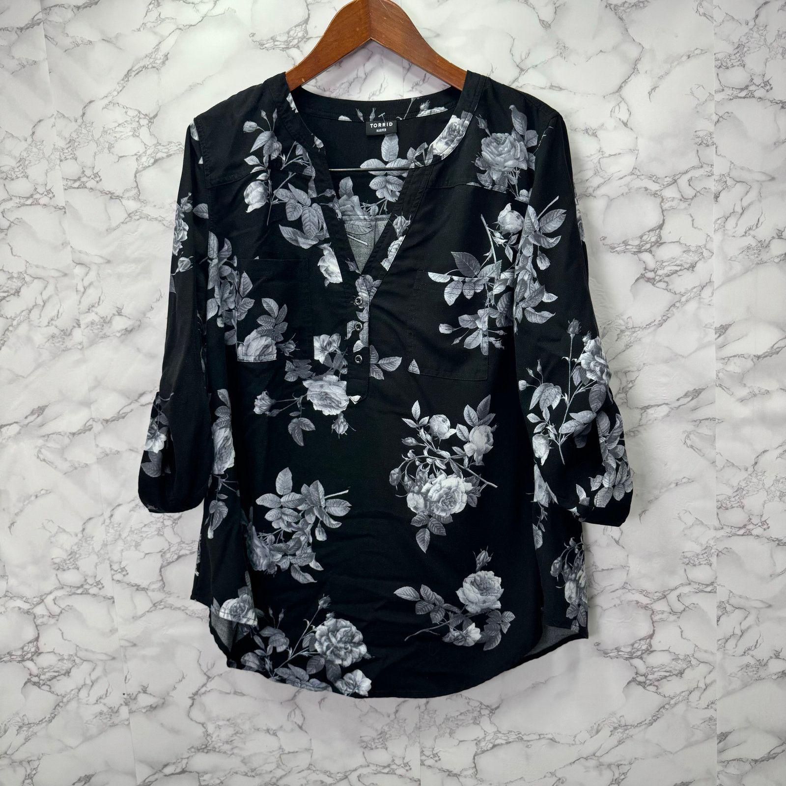 Corridor Torrid Women’s Plus Blouse Top sz 2X Floral Harper Fit #G965 Size XXL / US 16-18 / IT 52-54 - 4 Thumbnail