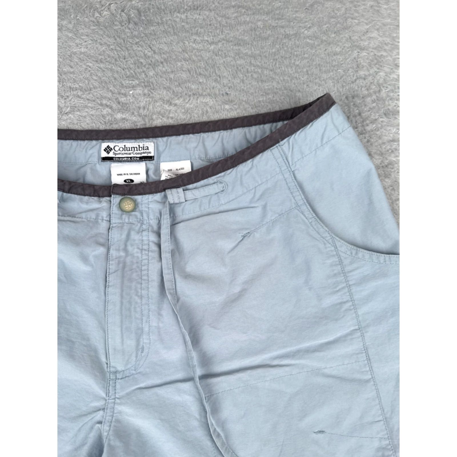 Vintage VINTAGE Columbia Shorts Womens XL Blue Nylon Cotton Blend Drawstring 6" Inseam 6in Pocket Logo Outdoor Fish Camping Hiking Size 40" / US 18 - 5 Thumbnail