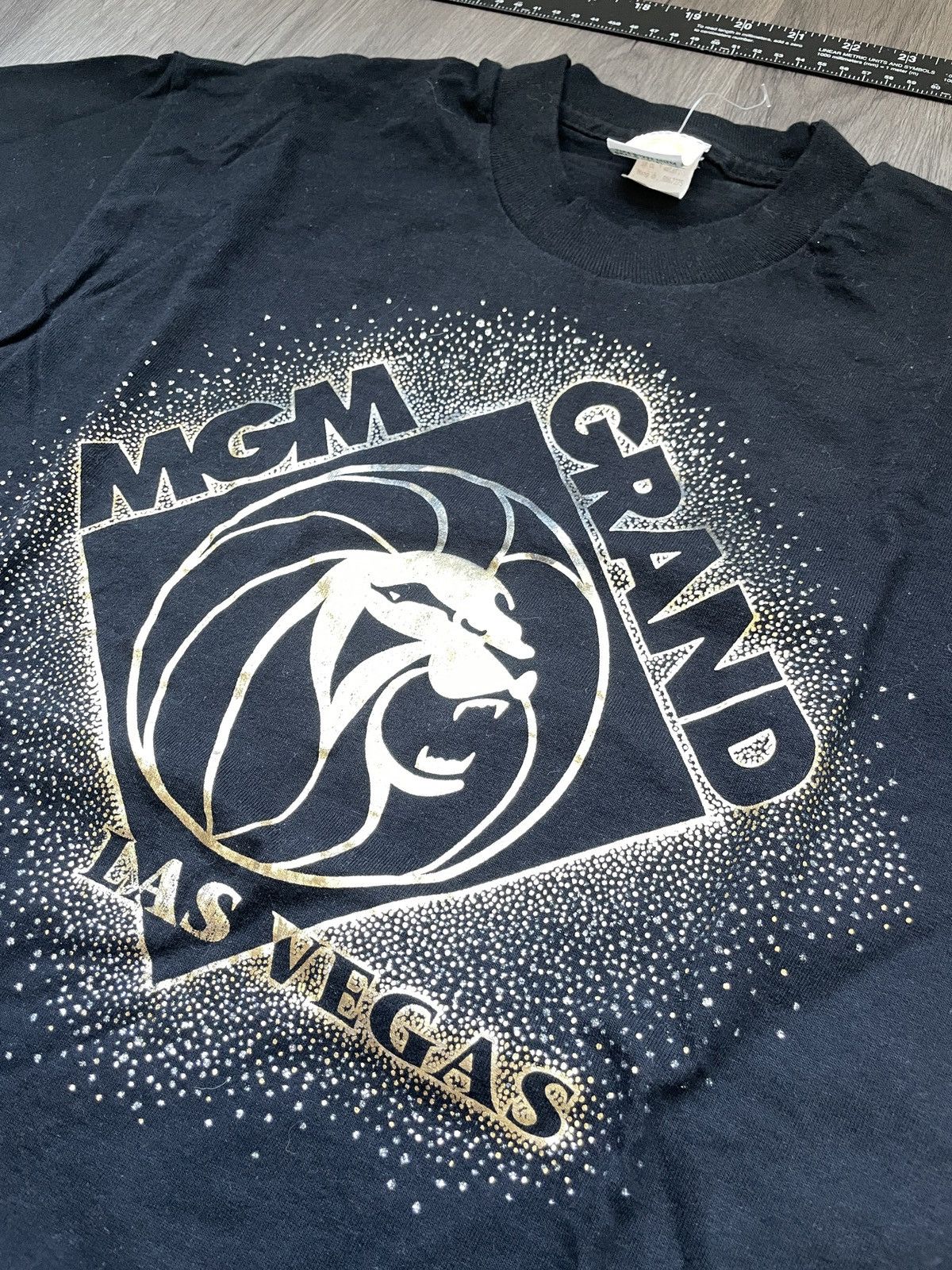 Vintage Vintage MGM Brand “Glitter Logo” Graphic T-Shirt (Sz. XL) Size US XL / EU 56 / 4 - 2 Thumbnail