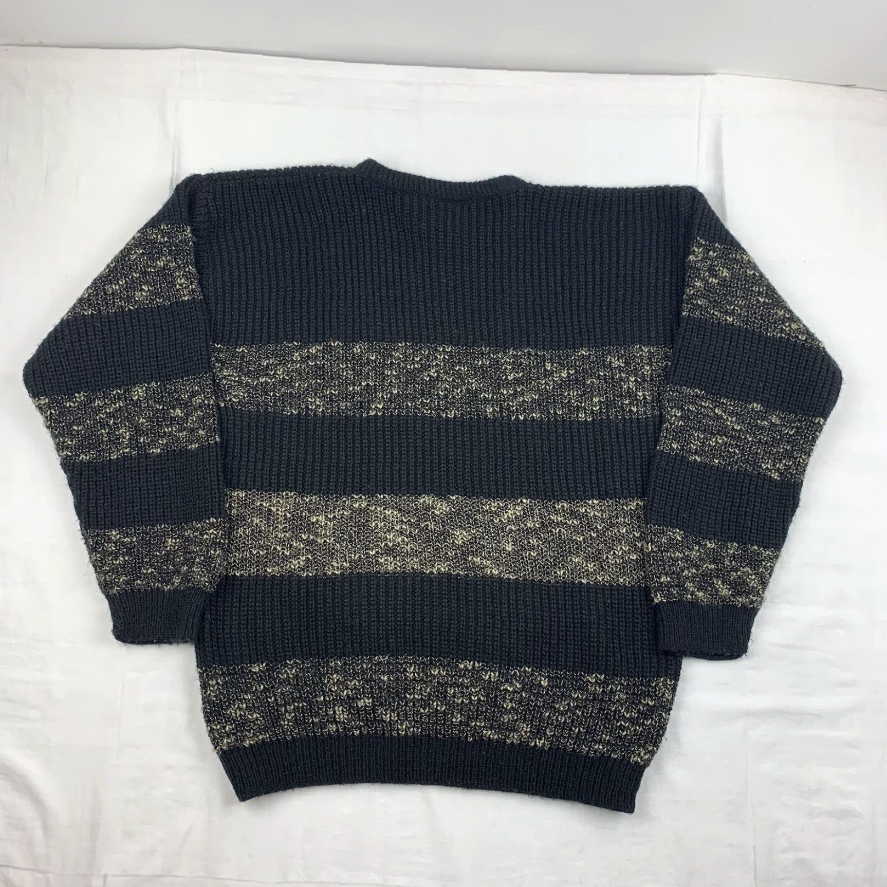 Vintage VINTAGE Adele Sweater Adult Medium Black Striped Knit Pullover Crewneck 80s 90s Mens Size US M / EU 48-50 / 2 - 8 Thumbnail