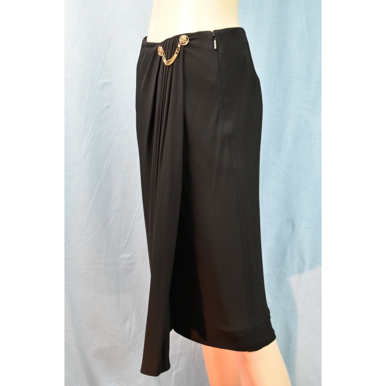 Versace VERSACE BLACK SILK ZIP GOLD MEDUSA CHAIN MIDI SKIRT 40 ITALY Size 27" / US 4 / IT 40 - 4 Thumbnail