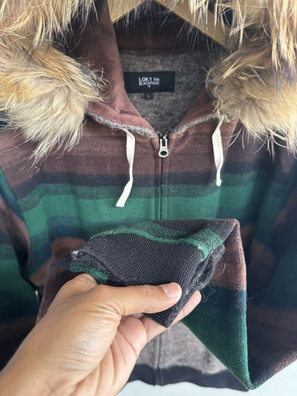Le Grande Bleu (L.G.B.) JAPANESE BRAND LOKY THE BLACKPAGE BORDER STRIPED FUR HOODIE Size US L / EU 52-54 / 3 - 4 Thumbnail