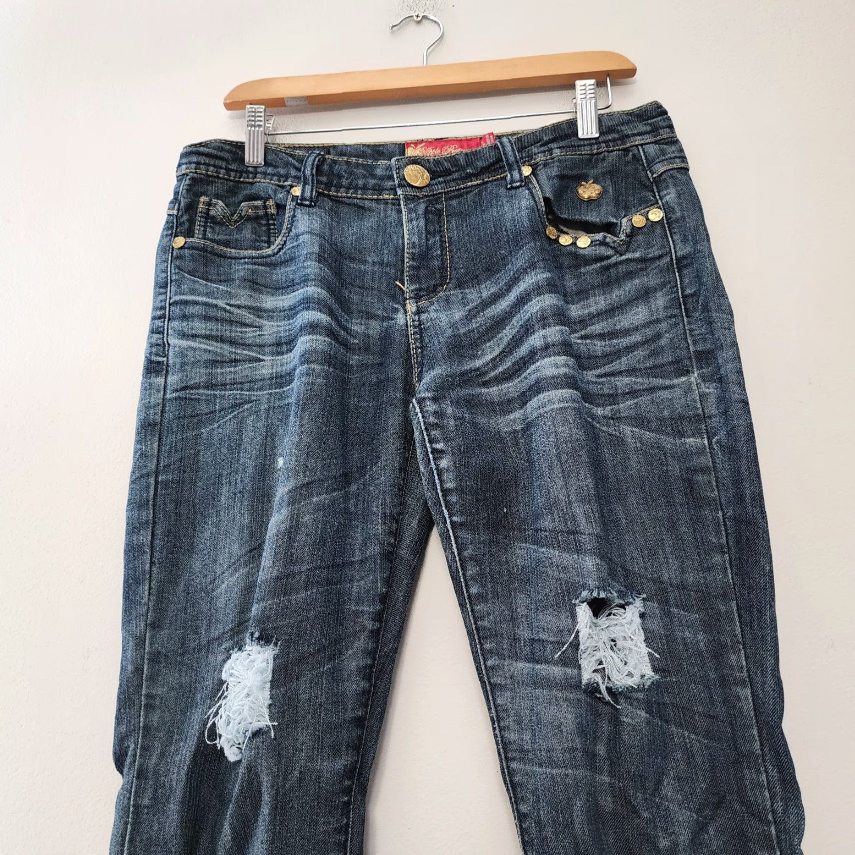 Vintage VINTAGE Apple Bottoms Jeans Women Long 32x33 Distressed Studded Dark Wash 9/10 Blue Straight Mens? Wait. Size 24" / US 00 / IT 34 - 6 Thumbnail