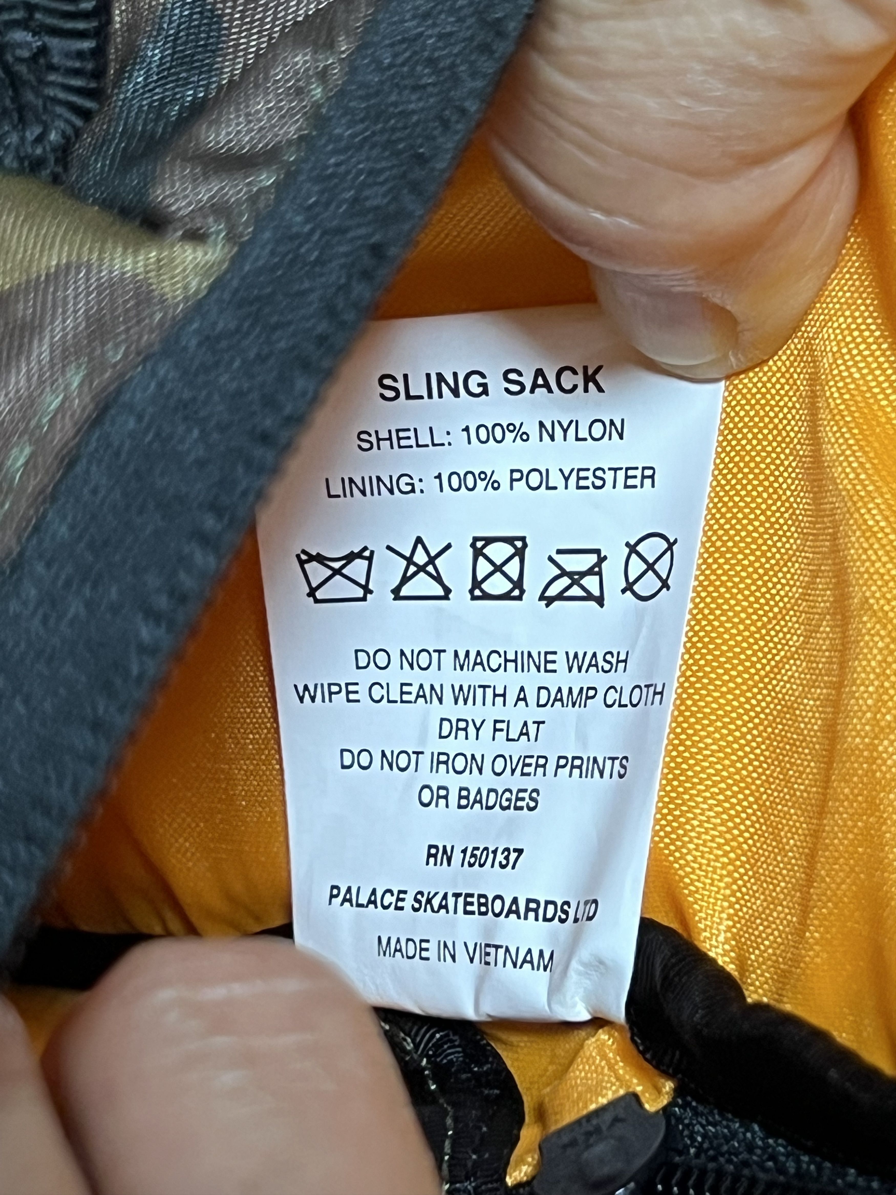 Palace 💚 2018 Palace Sling Sack Camo Bag NEW Size ONE SIZE - 9 Thumbnail