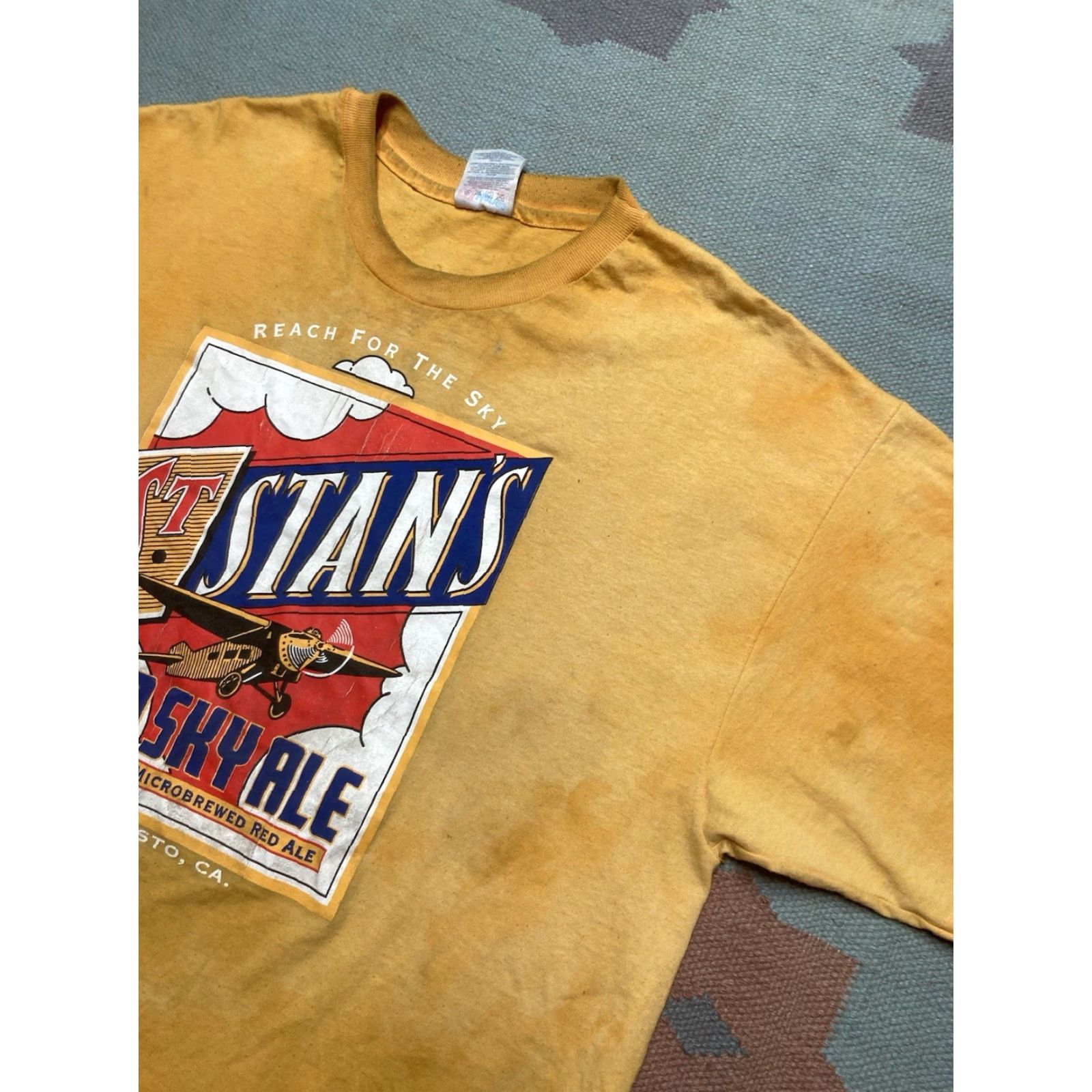 Hanes VINTAGE St Stans 90s graphic T-Shirt Red Sky Ale Beer California XL Mens Size US XL / EU 56 / 4 - 5 Thumbnail