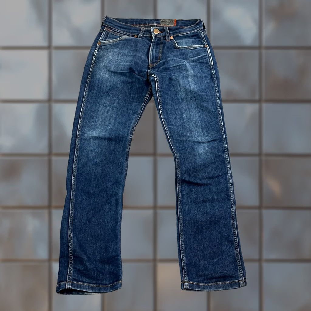 Wrangler Wrangler Jeans Tapered Fit 30 28 Dark Wash Blue Denim Cotton Elastane Regular 5-Pocket Cowboy Brand Wrangler Bostin Mens Jeans Size US 30 / EU 46 - 1 Thumbnail