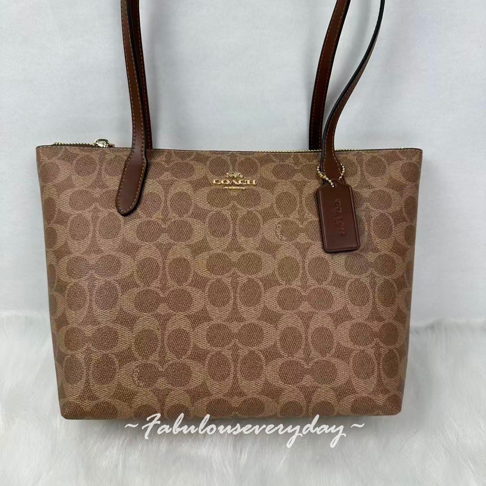 Coach COACH Fiona Zip Tote Signature Canvas CBT18 Gold/Tan/Brown Size ONE SIZE - 2 Thumbnail