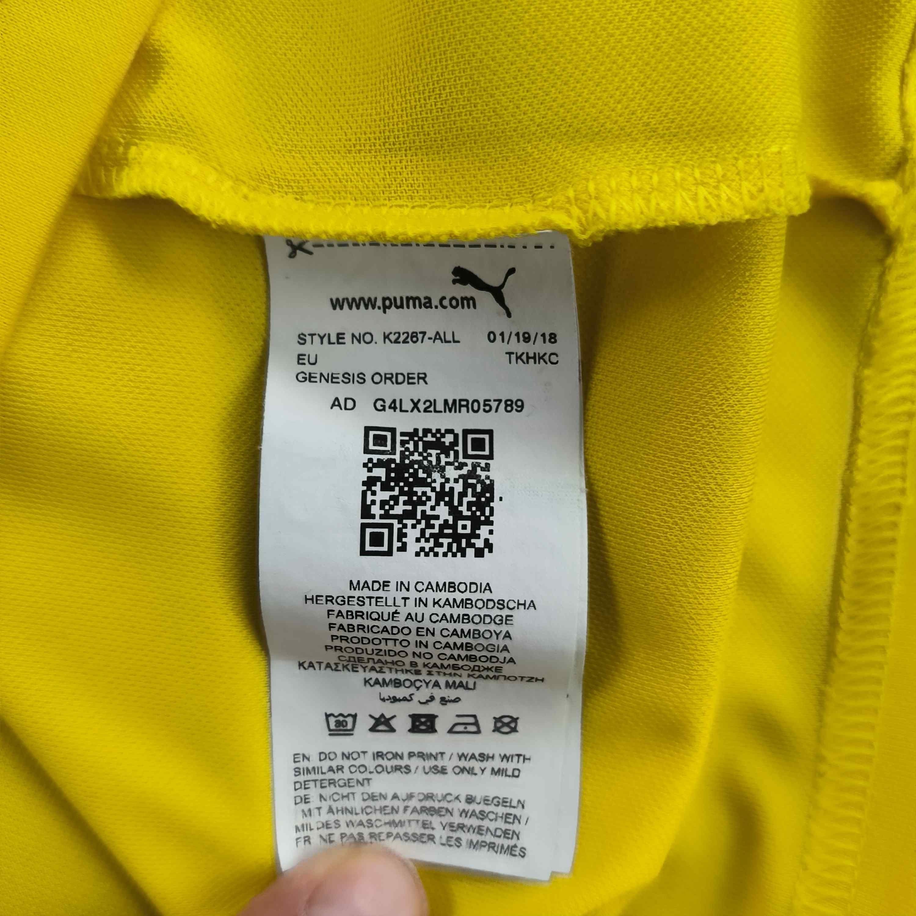 Puma Oxford United 2018-19 Puma home #15 football jersey size M Size US M / EU 48-50 / 2 - 6 Thumbnail