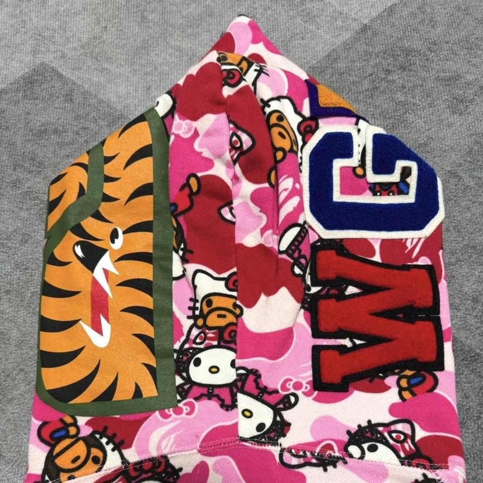 Bape BAPE Baby Milo Hello Kitty Hoodie Size S / US 4 / IT 40 - 3 Thumbnail