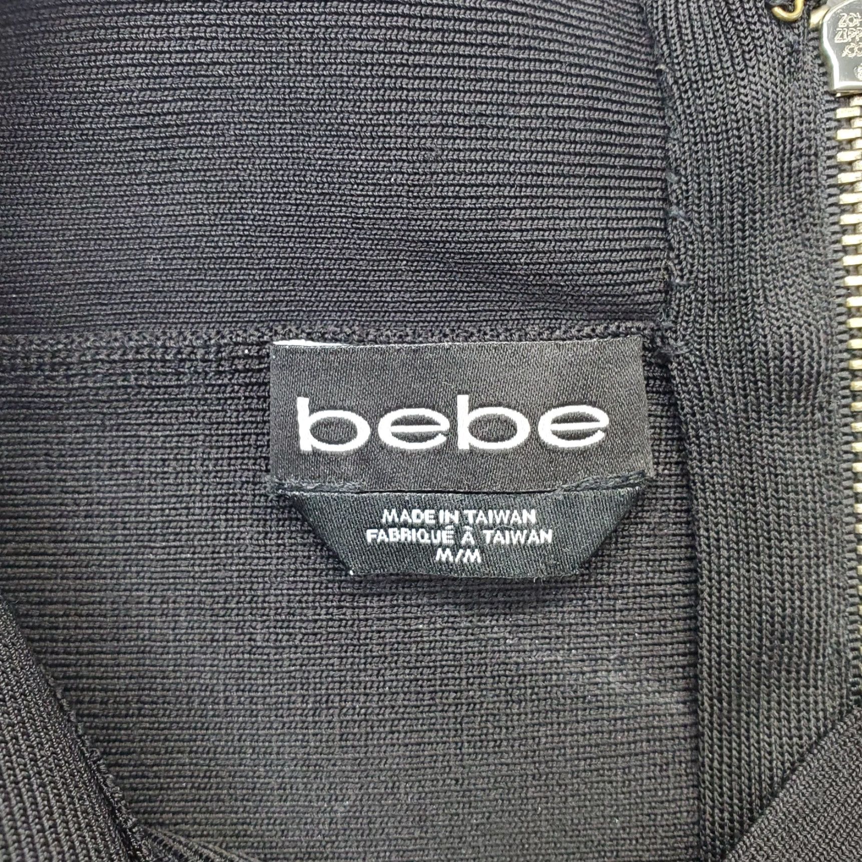 Bebe bebe Skirt Womens M Black Regular Fit Back Zip Straight & Pencil Size: Womens Size M: Black: 90s? Size 32" / US 10 / IT 46 - 5 Thumbnail