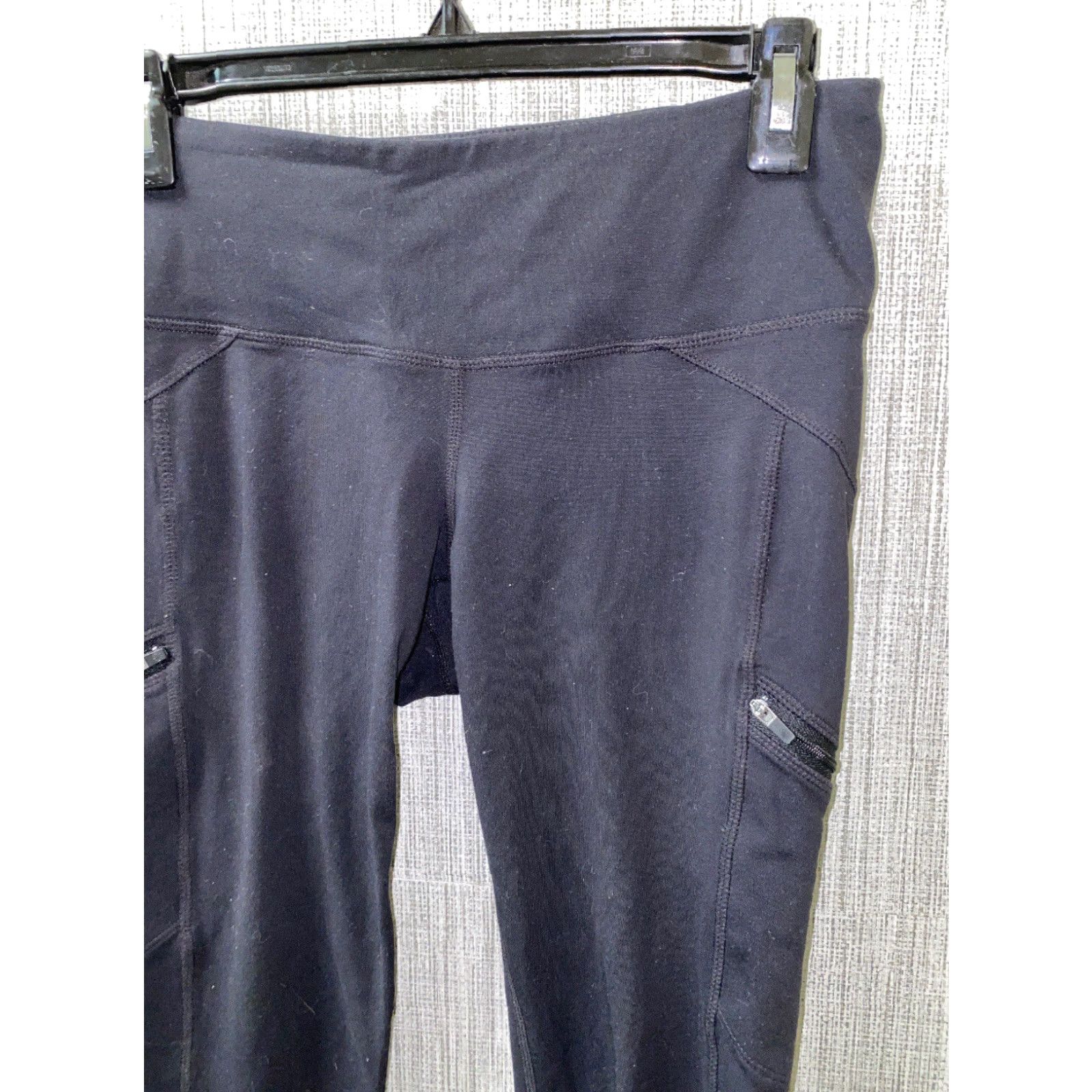 Athleta VINTAGE Athleta Womens Leggings Capri Activewear Black Nylon Size S Size 28" / US 6 / IT 42 - 2 Thumbnail