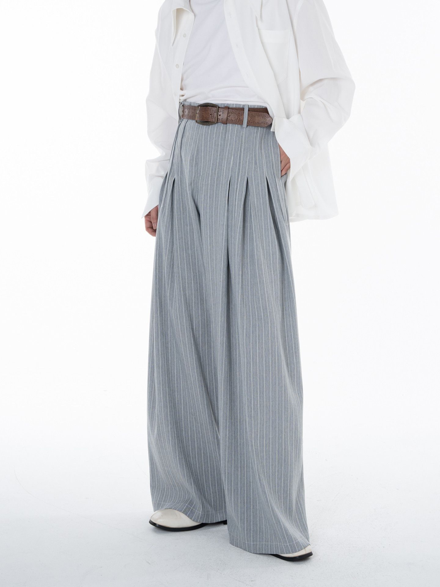 Other Men’s Premium pleated striped trousers Size US 30 / EU 46 - 4 Thumbnail