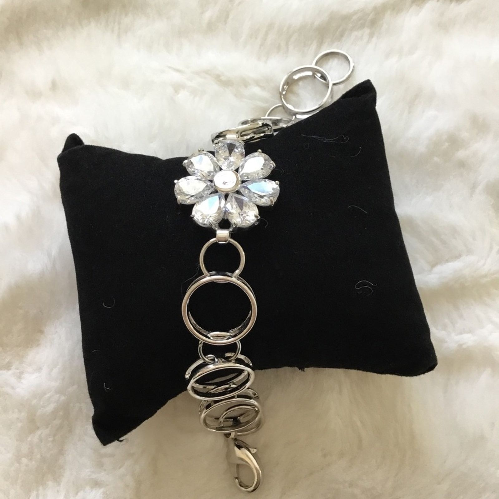 Other Silver Sunflower Crystal Bracelet Size ONE SIZE - 4 Thumbnail