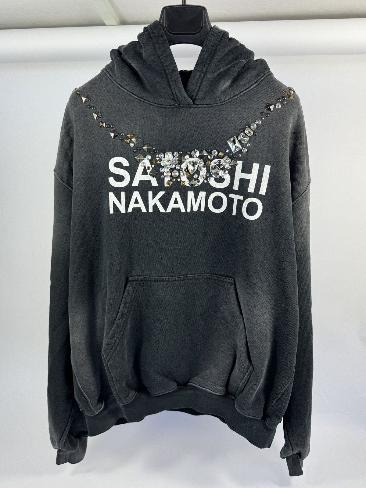 Satoshi Nakamoto LOGO PRINT EMBELLISHED JERSEY HOODIE Size US L / EU 52-54 / 3 - 1 Thumbnail