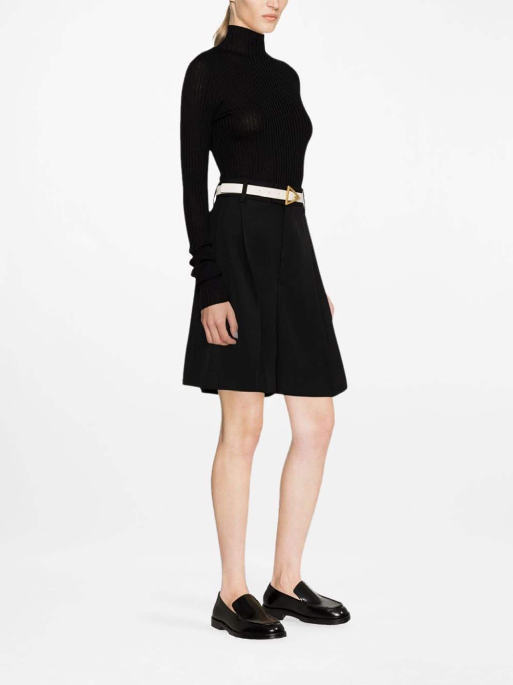 Jil Sander o1w1db10825 Long Sleeve High Neck in Black Size M / US 6-8 / IT 42-44 - 3 Thumbnail