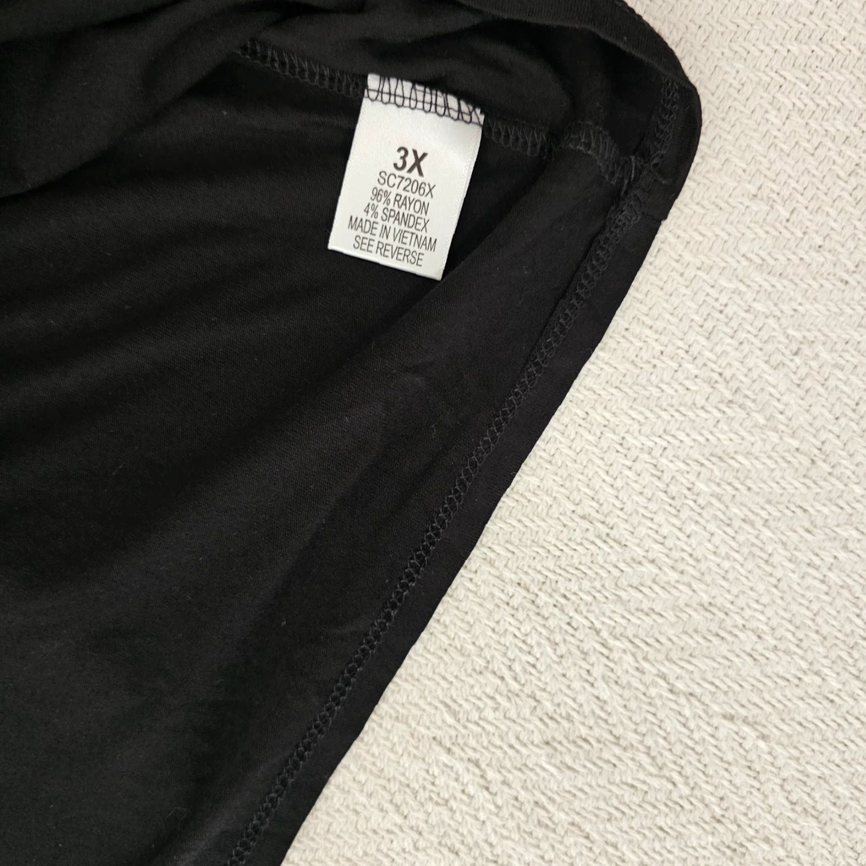 Vintage VINTAGE Ups & Downs T-Shirt Shirt Women 3X Black Scoop Neck Short Sleeve Cotton Rayon Casual Plus Size Women Size XXL / US 16-18 / IT 52-54 - 7 Thumbnail