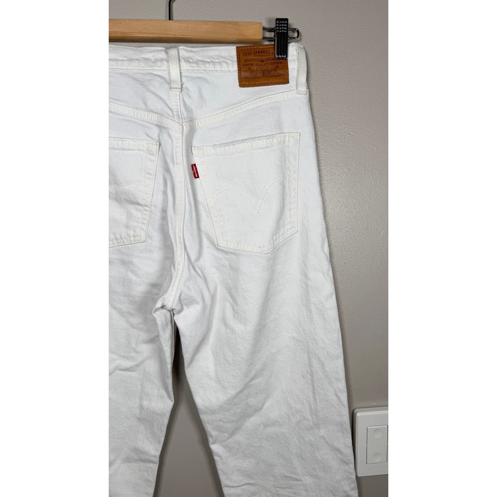 Levi's Levi’s Ribcage Straight Ankle Jeans in Cloud Over size 27 Size 27" / US 4 / IT 40 - 9 Thumbnail