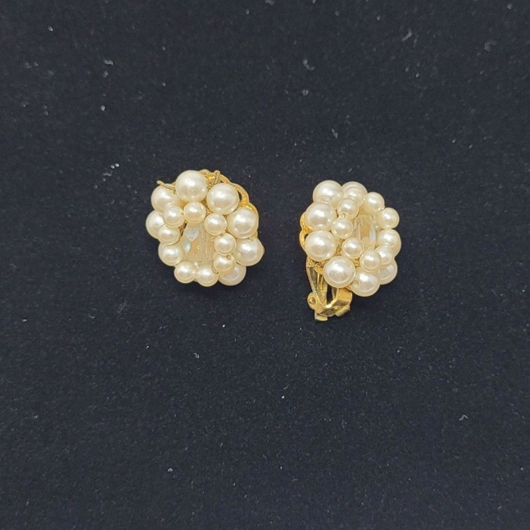 Vintage Vtg 50s Signed Japan Gold Tone Faux Pearl Clip-On Earrings Size ONE SIZE - 2 Thumbnail