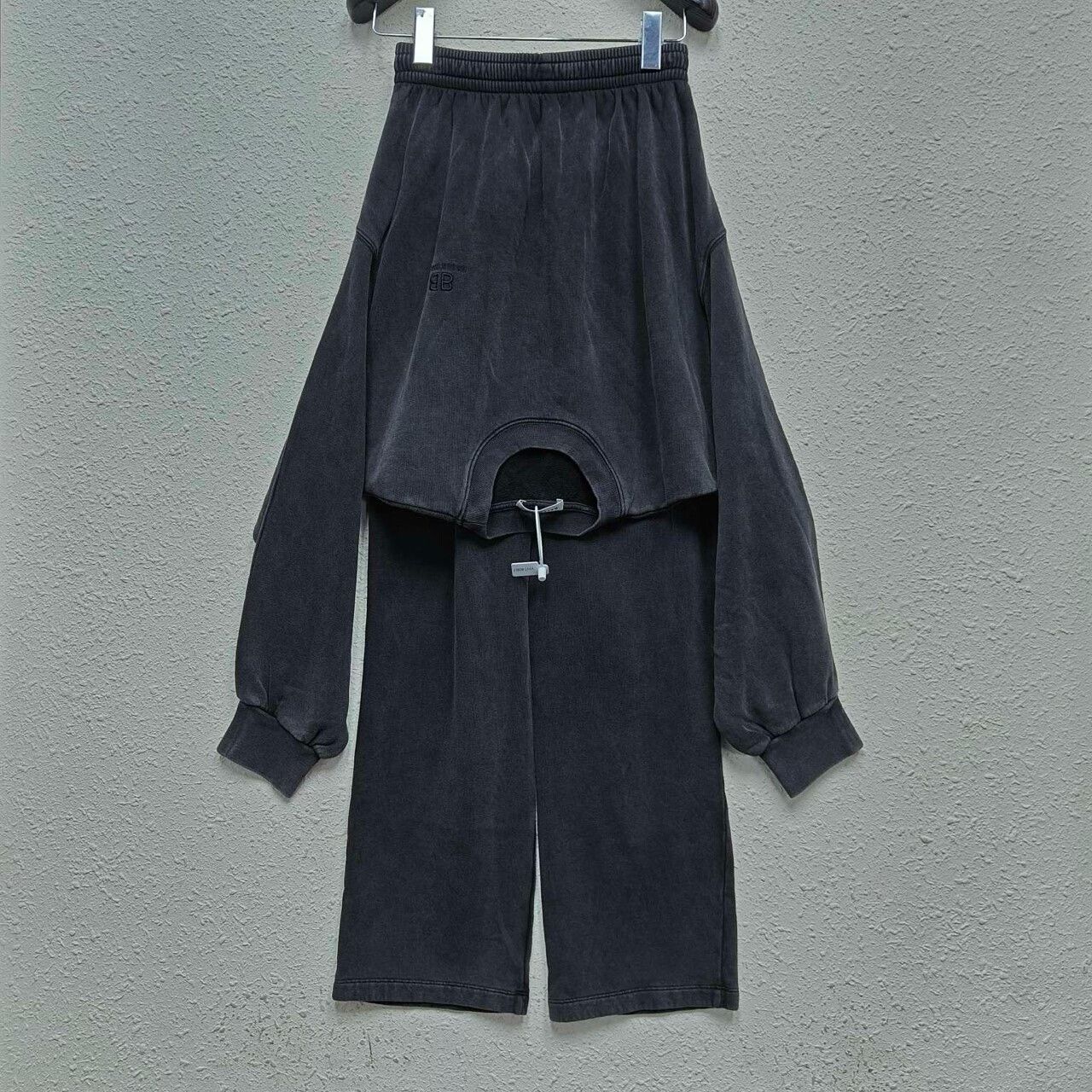 Balenciaga Balenciaga Casual Sweatpants with Hoodie Detail Size US 26 / EU 42 - 3 Thumbnail