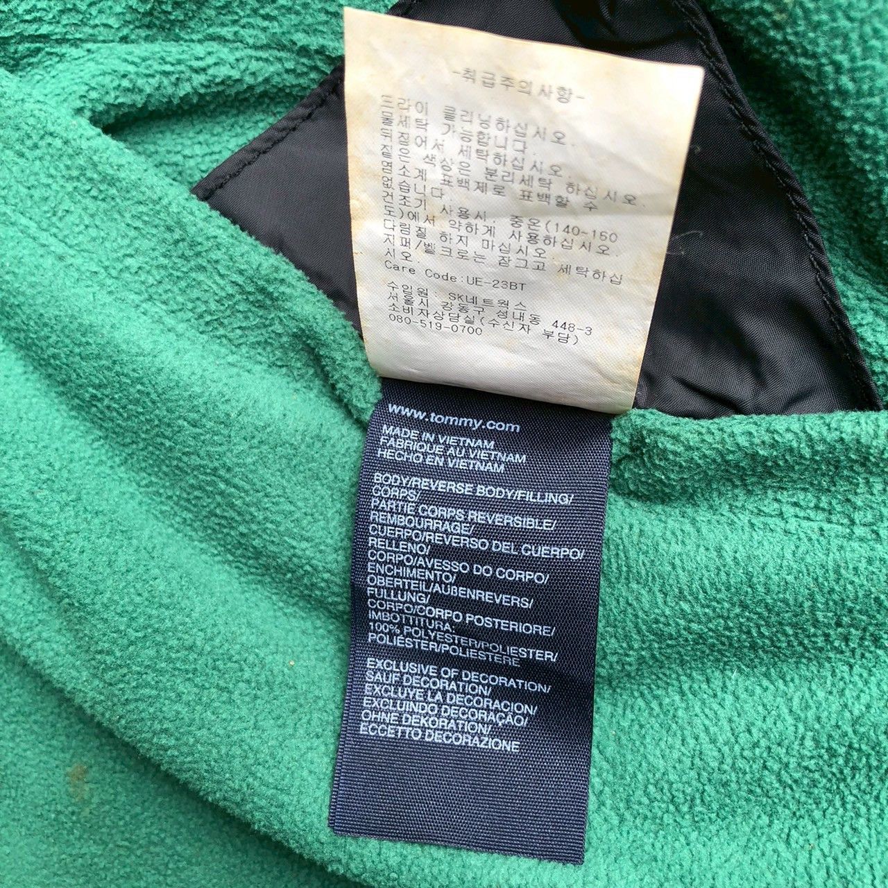Tommy Hilfiger Vintage Tommy Hilfiger Golf Reversible Quilted Jacket Size US M / EU 48-50 / 2 - 12 Thumbnail