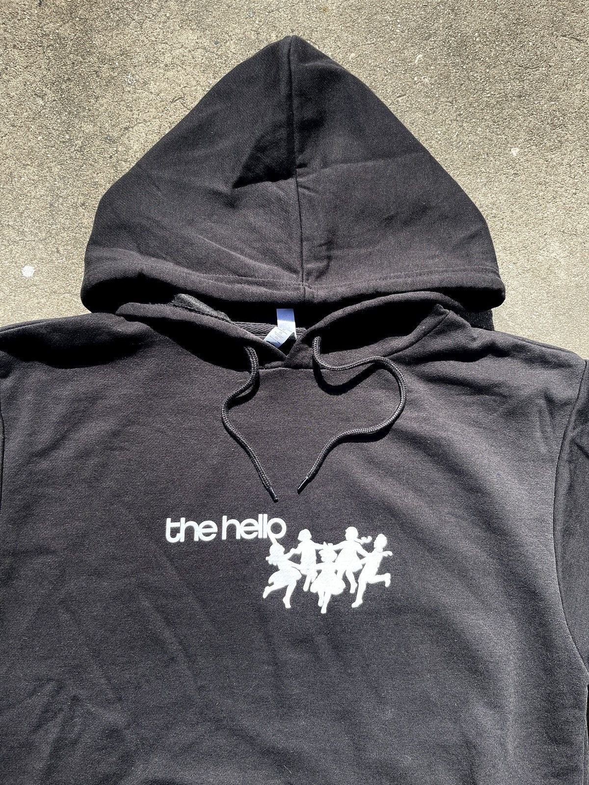 The Hellp dancing children tour hoodie size medium in black