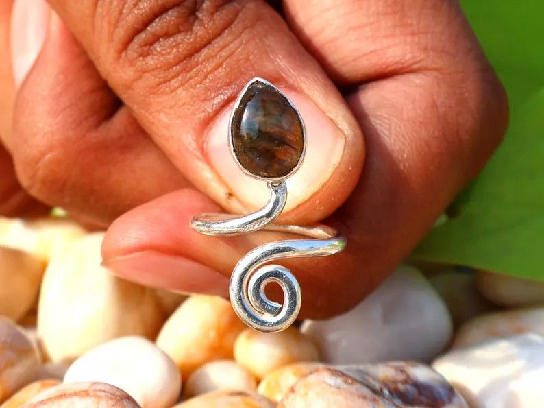 Handmade Handmade Labradorite Spiral Ring, Sterling Silver Ring Size ONE SIZE - 4 Thumbnail