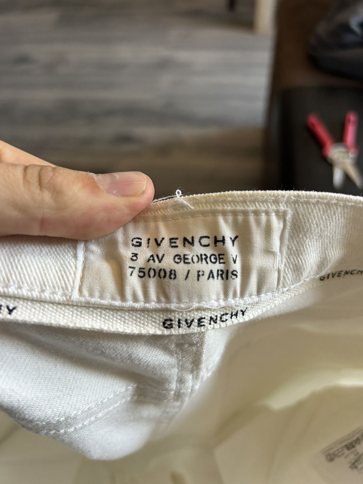 Givenchy White Distressed Ripped Knee Jeans Size US 32 / EU 48 - 18 Thumbnail