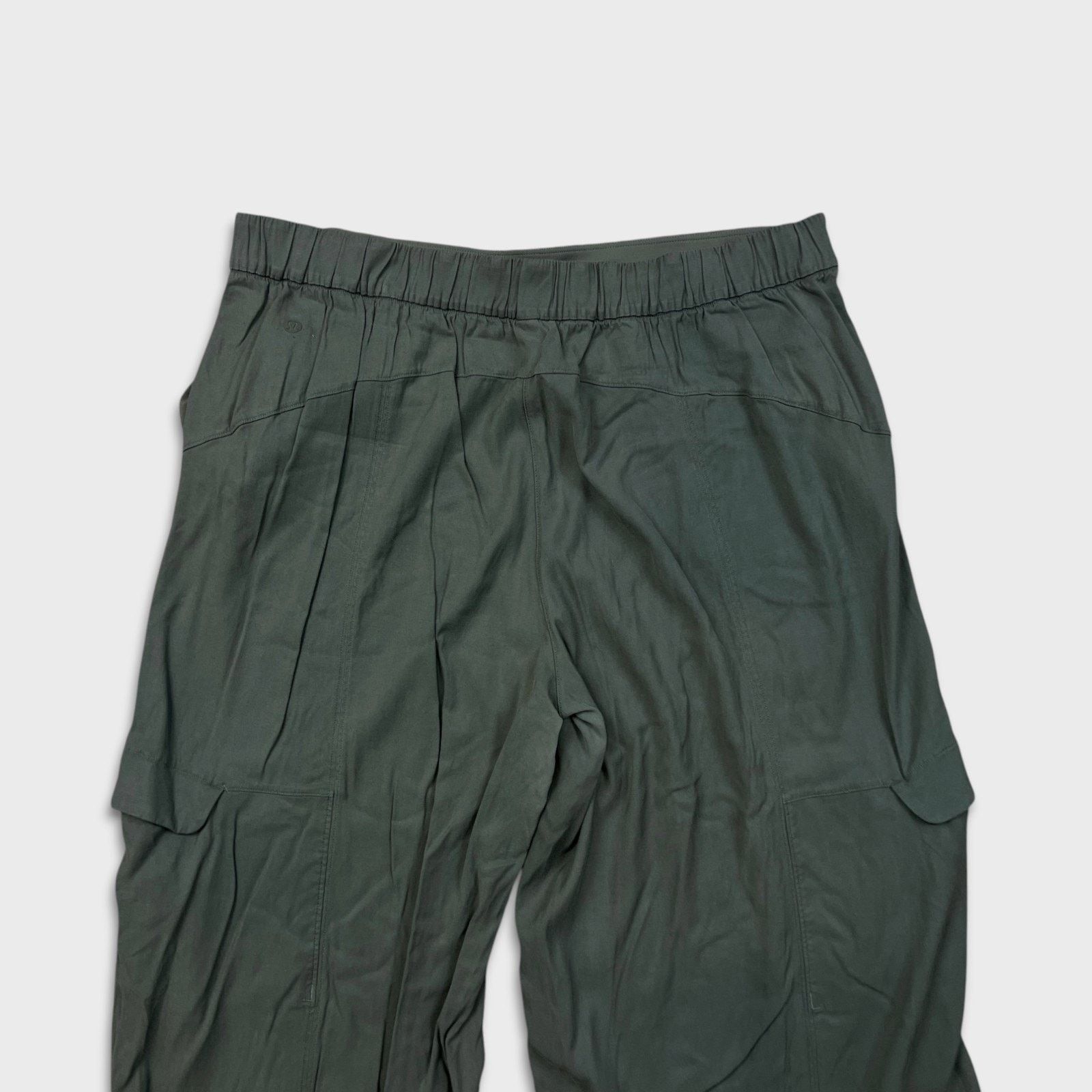 Lululemon Lululemon Metropolis Maven High Rise Crop Size 14 Sage Pants Size 36" / US 14 / IT 50 - 5 Thumbnail