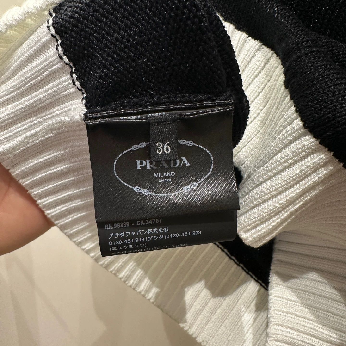 Prada Prada mar637 color blocked logo knit short 36 Size XS / US 0-2 / IT 36-38 - 4 Thumbnail