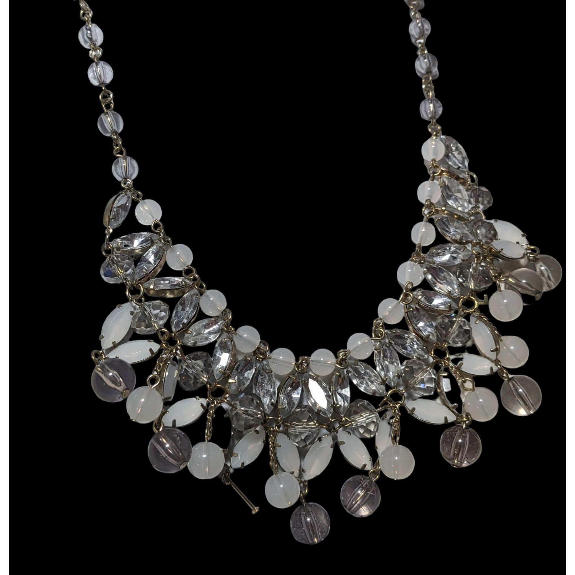 Other Elegant White And Silver Beaded Gem Bib Necklace Size ONE SIZE - 3 Thumbnail