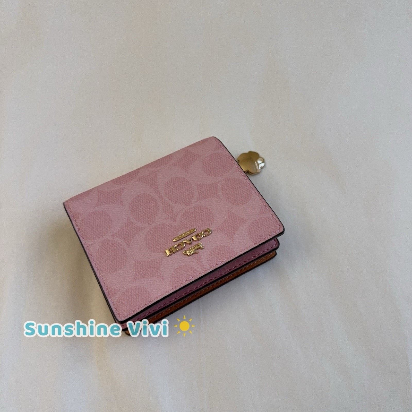 Coach NWT Coach Snap Wallet Signature Charm CEC34 Gold/Powder Pink Size ONE SIZE - 6 Thumbnail