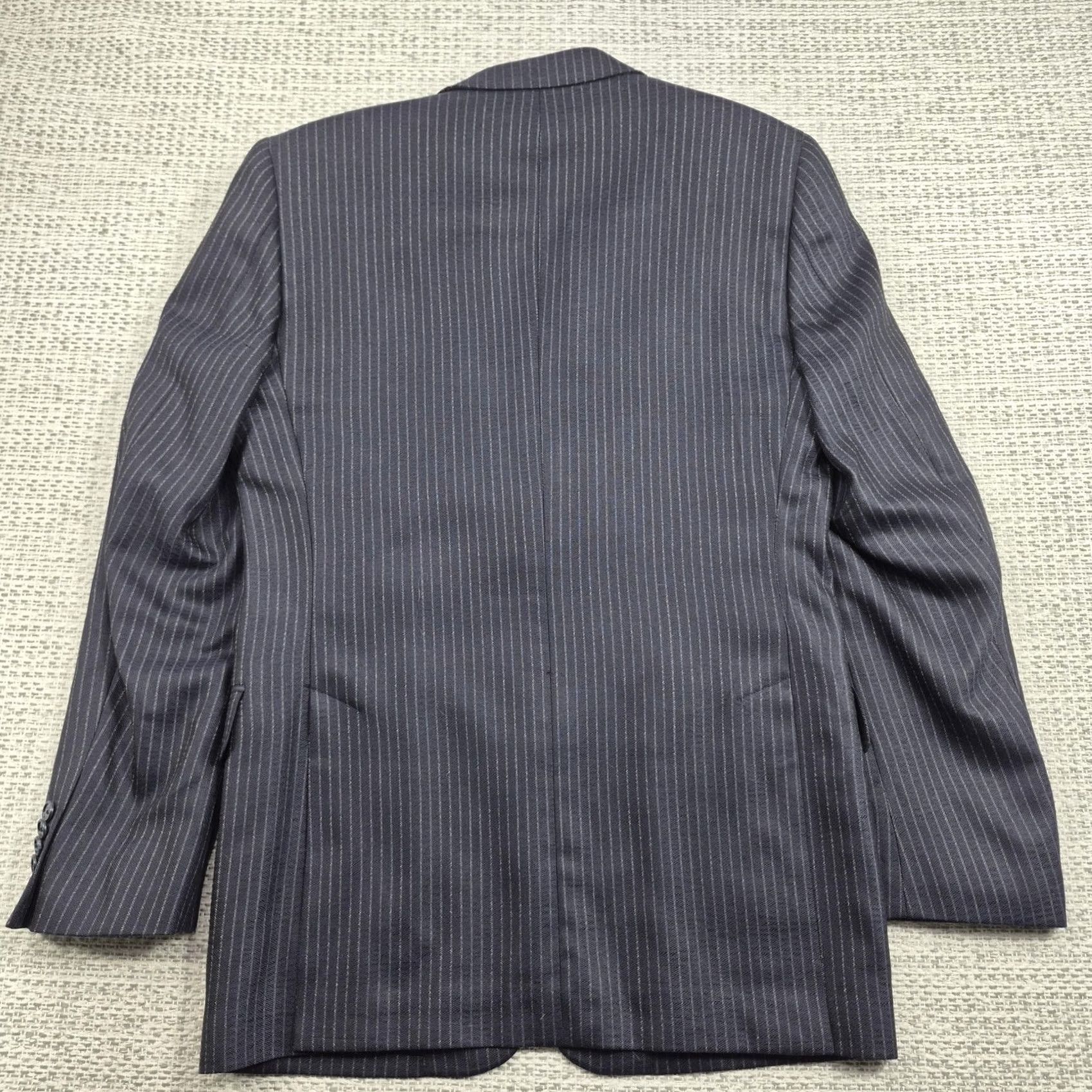 John Varvatos John Varvatos Suit Jacket Mens 36R Blue Pinstripe Wool Two Button Made In Canada Jacket Front Button Style: Two-Button Size 36R - 2 Thumbnail