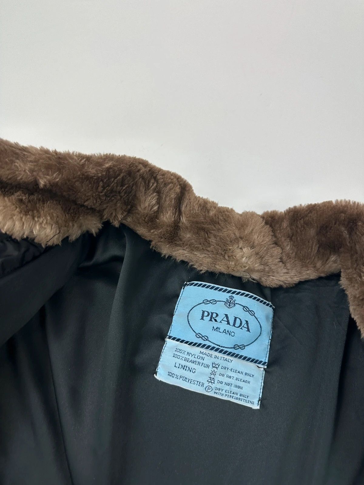 Prada Prada Milano FW1994 Black Cropped Bomber Puffer Jacket Size M / US 6-8 / IT 42-44 - 11 Thumbnail