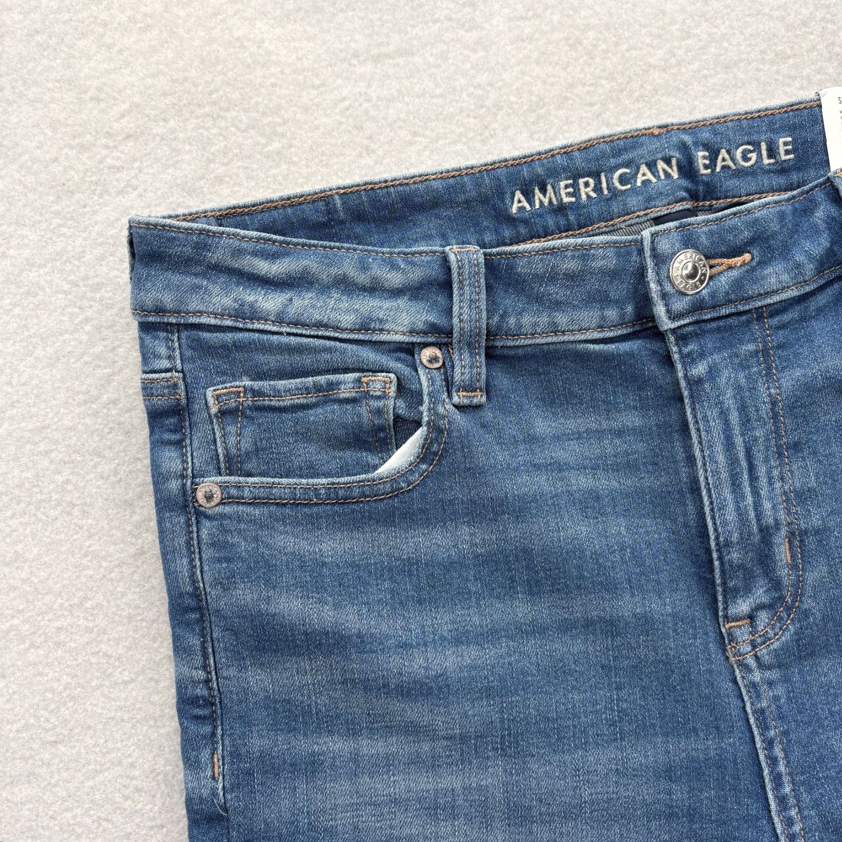 American Eagle Outfitters American Eagle Outfitters Kick Boot Crop Jeans Womens 8 Long Blue High Rise Stretch Raw Hem Denim Size 30" / US 8 / IT 44 - 3 Thumbnail