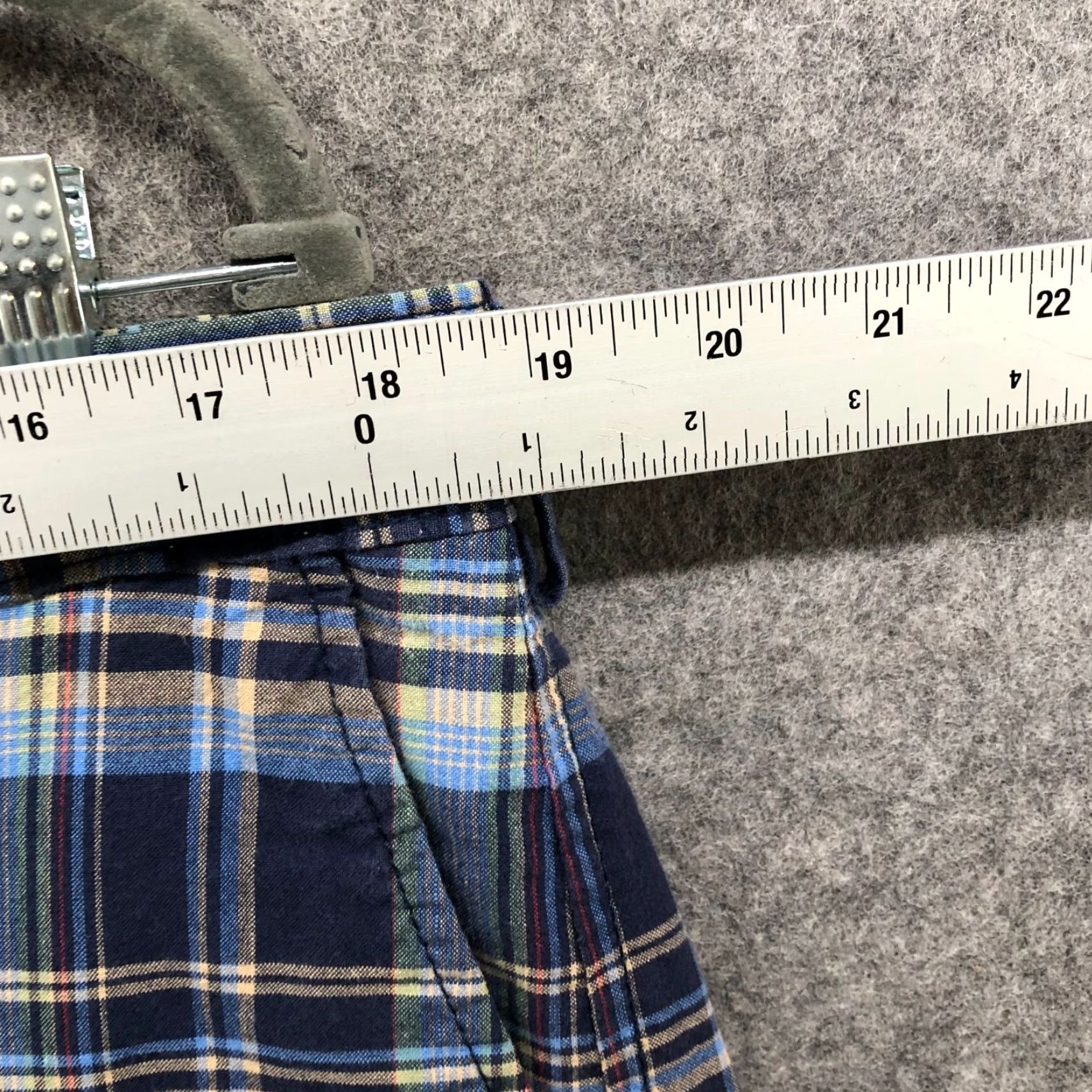 Lands' End Lands' End Chino Shorts Mens 38 Traditional Fit Blue Plaid 9'' Inseam Cotton Flat Front Casual Shirt? Size US 38 / EU 54 - 5 Thumbnail