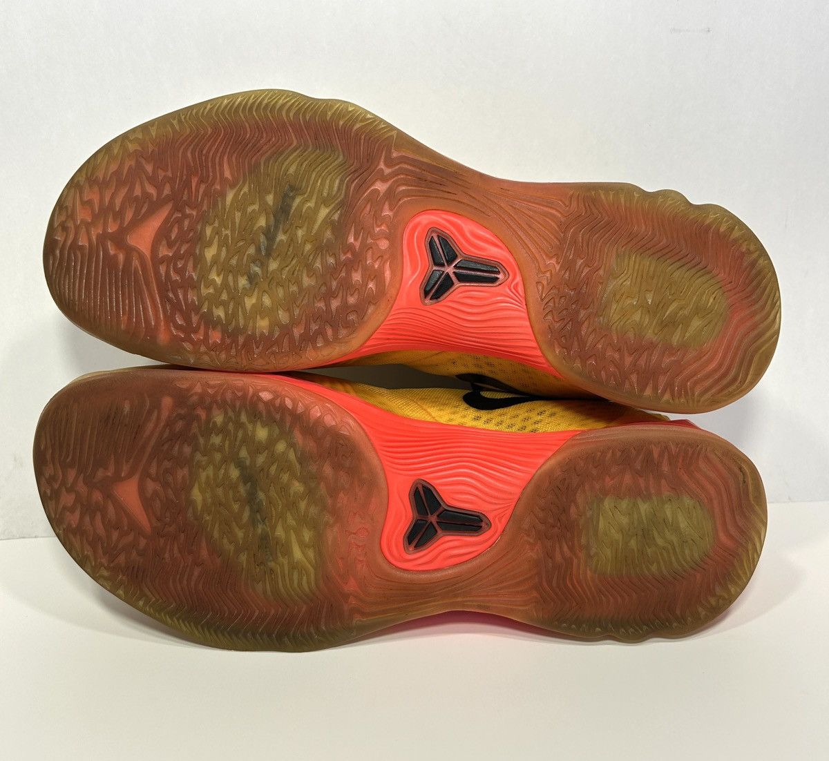 Nike Nike Zoom Kobe Venomenon 5 ‘University Gold’ Shoes Size 10.5 Size US 10.5 / EU 43-44 - 6 Thumbnail