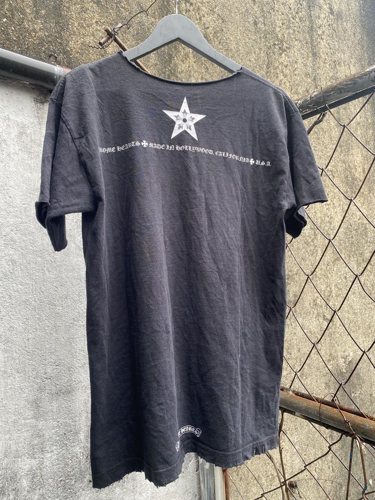 Chrome Hearts TRASHED - OFF SHOULDER CHROME HEARTS STARS VINTAGE TEE Size M / US 6-8 / IT 42-44 - 3 Thumbnail