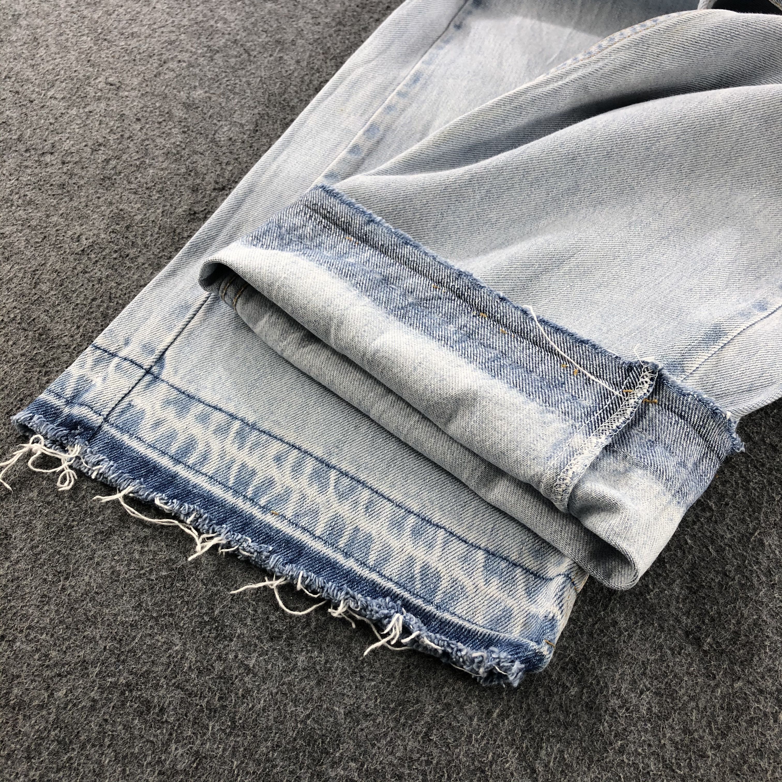 Levi's Vintage 90s Light Wash Levis 577Jeans- J1313 Size US 31 - 7 Thumbnail