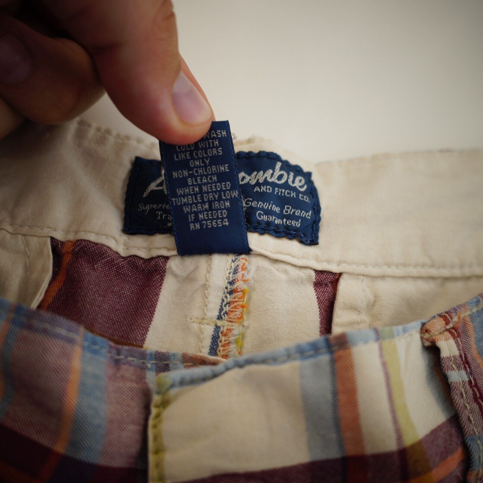 Abercrombie & Fitch Abercrombie Plaid Cream Red Multi-Colored High Rise Shorts 3 Size US 34 / EU 50 - 7 Thumbnail