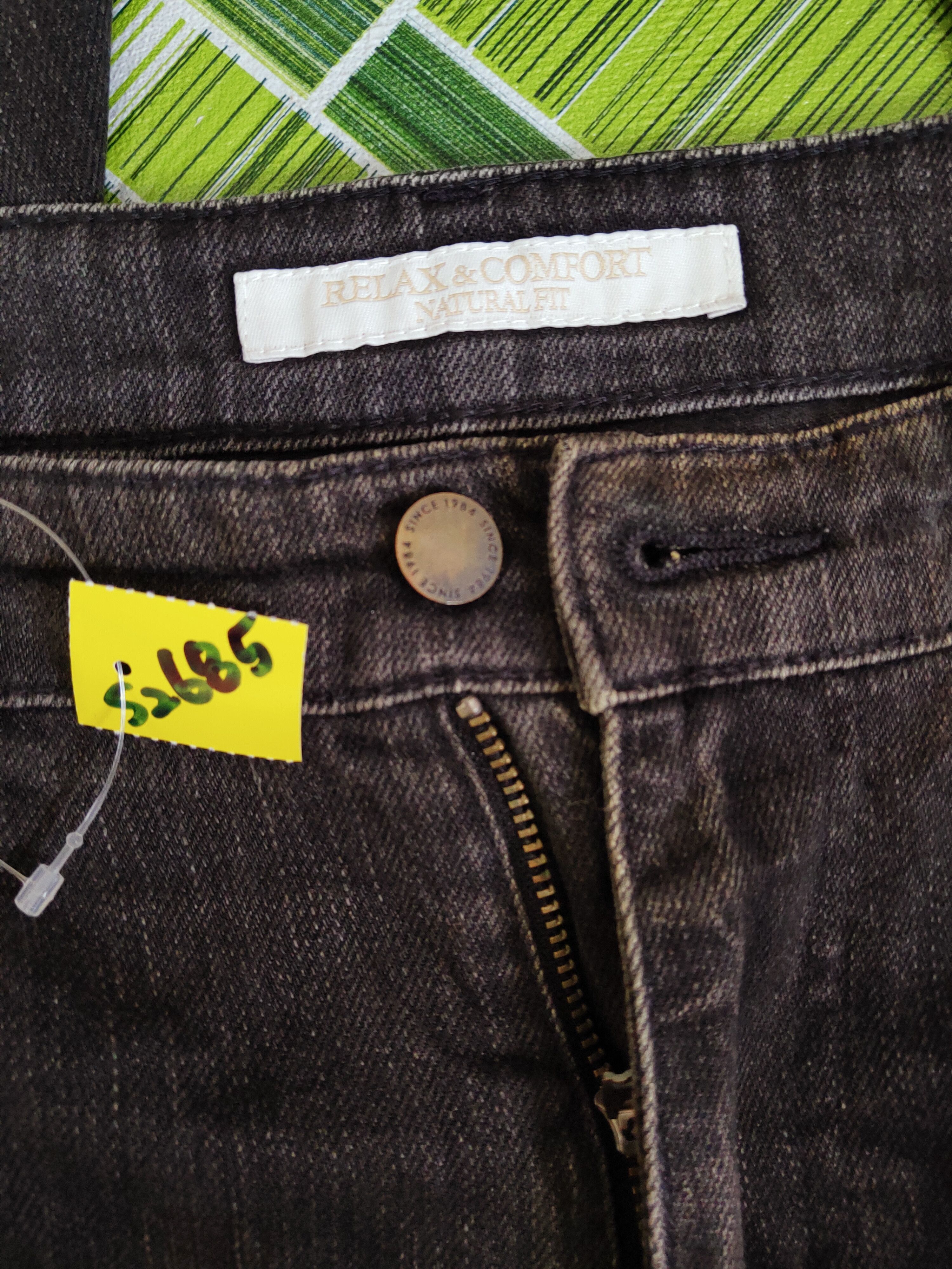Japanese Brand Uniqlo Black Distressed Ripped Jeans #2685 Size US 31 - 15 Thumbnail