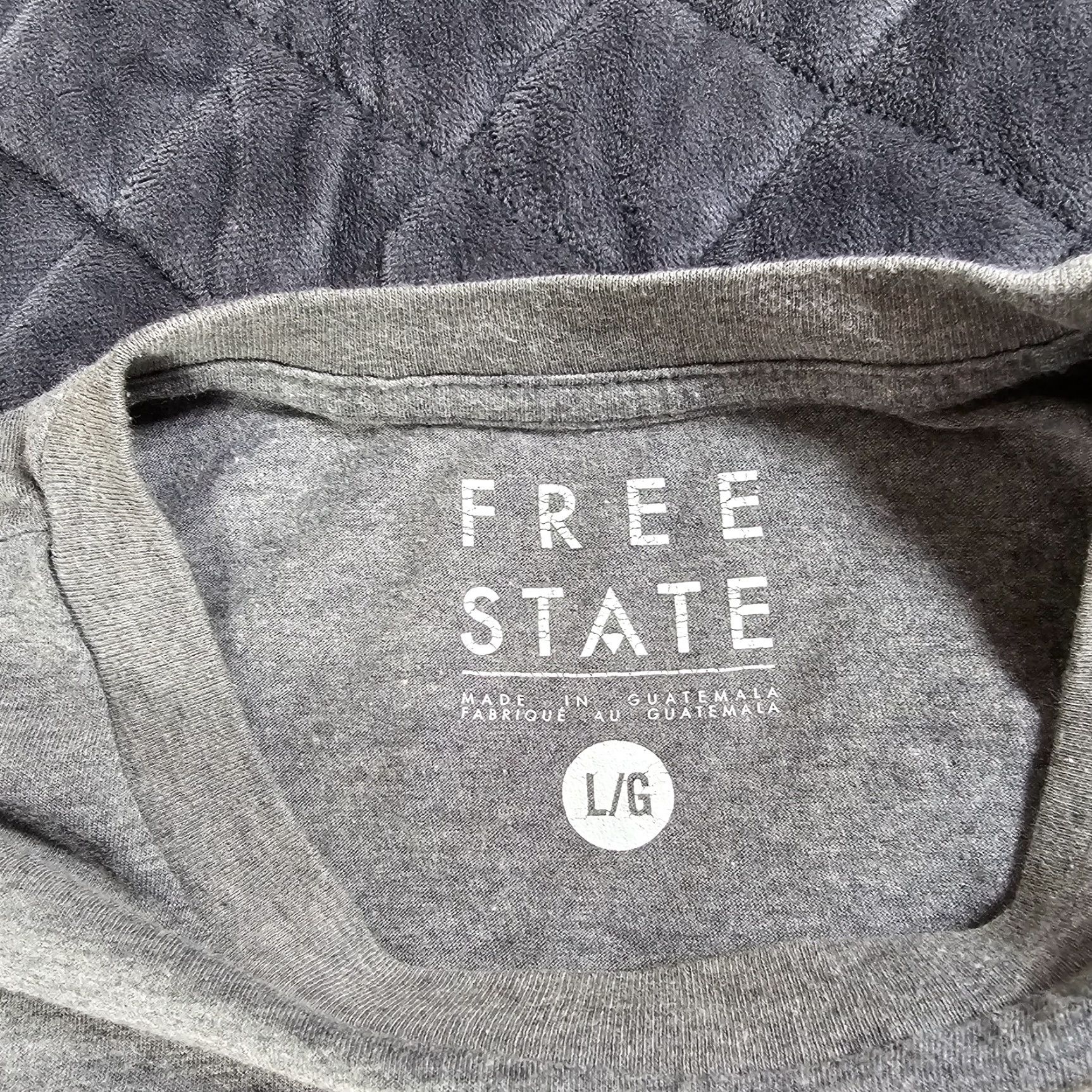 Vintage VINTAGE Free State Shirt Mens L Short Sleeve Gray T-Shirt Adirondack Mountains California Blue Size US L / EU 52-54 / 3 - 2 Thumbnail
