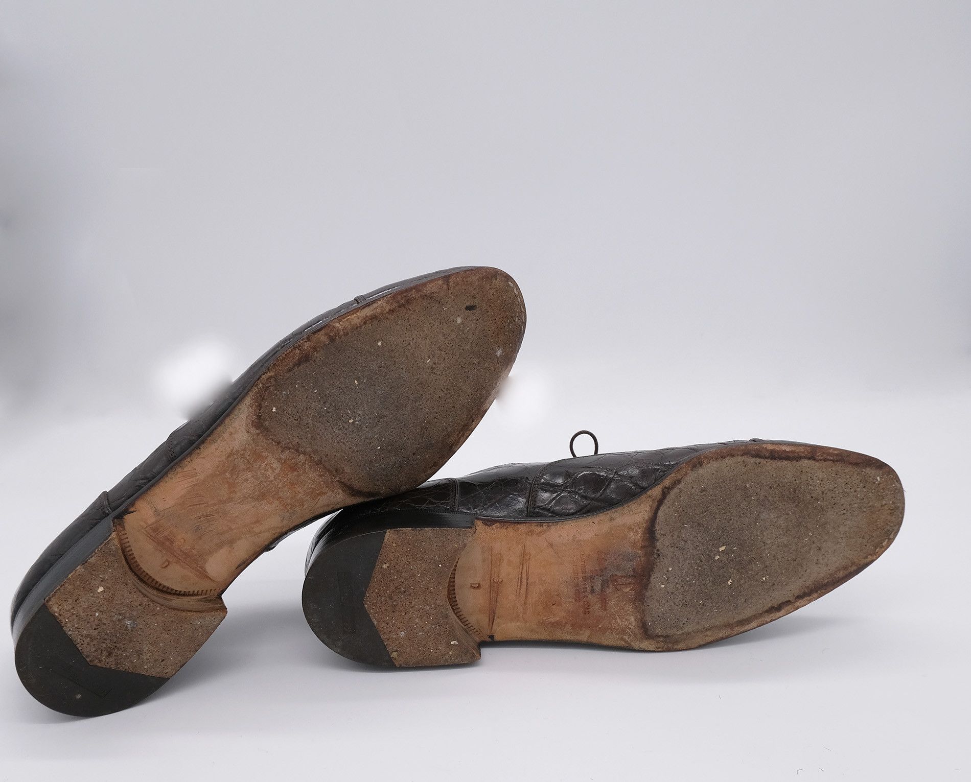 Salvatore Ferragamo Salvatore Ferragamo, brown shoes, size 8, crocodile leather Size US 8 / EU 41 - 8 Thumbnail